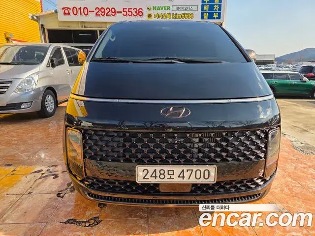 Hyundai Staria 4WD Lounge 9-Seater Inspiration 2021
