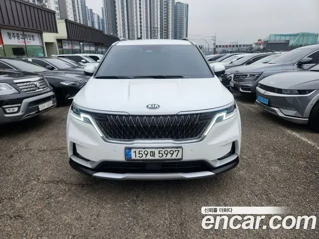 Kia Carnival 9-Seater Prstige 2020