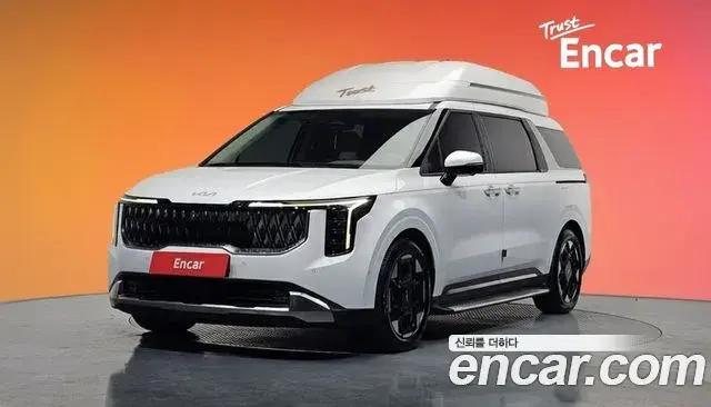 Kia Carnival Gasoline 7-Seater Hi Limousine Signature 2024