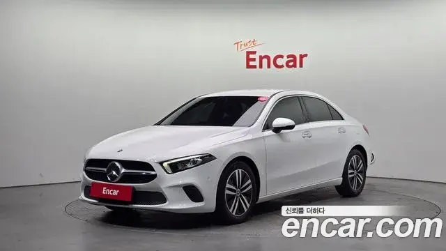 Mercedes-Benz A-Class A220 Sedan 2021