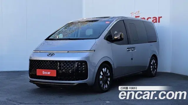 Hyundai Staria 4WD Lounge 9-Seater Inspiration 2023