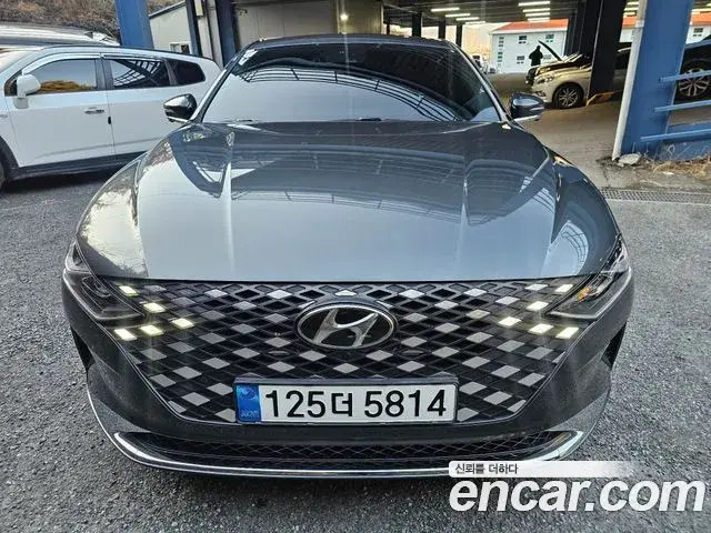 Hyundai Grandeur 2.5 Exclusice 2022