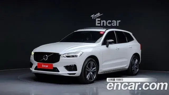 Volvo XC60 T8 R-Design 2021