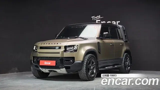 Land Rover Defender 110 D300 HSE 2022