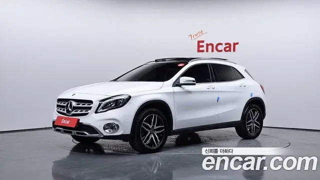 Mercedes-Benz GLA-Class GLA220 Premium 2019