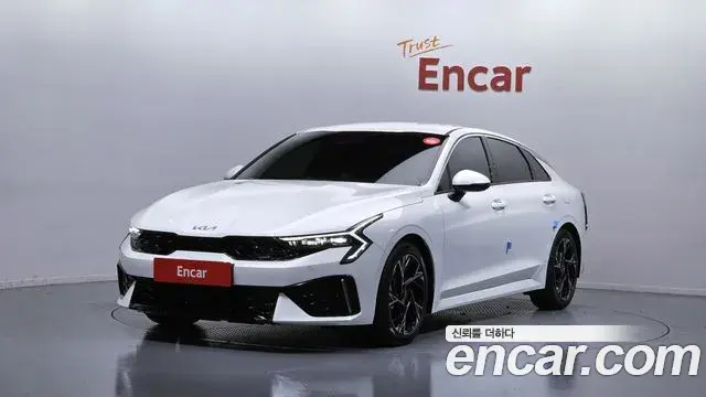 Kia K5 1.6 Turbo Signature 2024