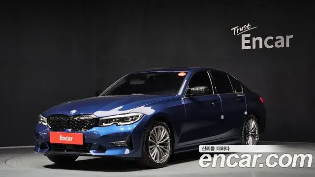 BMW 3-Series 320i Luxury 2022