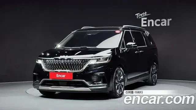 Kia Carnival Gasoline 9-Seater Signature 2023