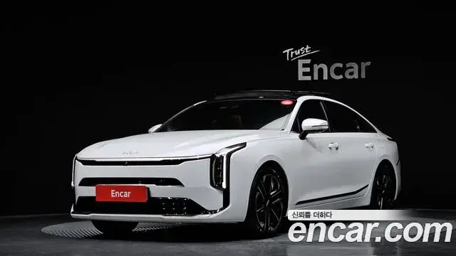 Kia K8 Signature 2025