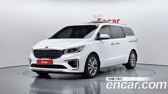 Kia Carnival Gasoline 7-Seater Limousine President 2019