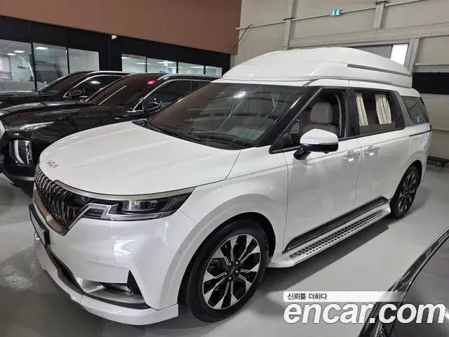 Kia Carnival Gasoline 9-Seater Hi-Limousine Signature 2023