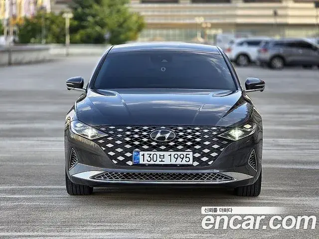 Hyundai Grandeur Calligraphy 2020