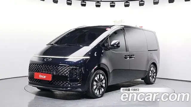 Hyundai Staria Lounge 9-Seater Prestige 2022
