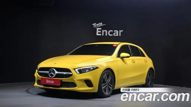 Mercedes-Benz A-Class A220 Hatchback 2022