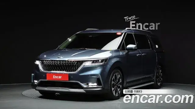 Kia Carnival Gasoline 7-Seater Signature 2021