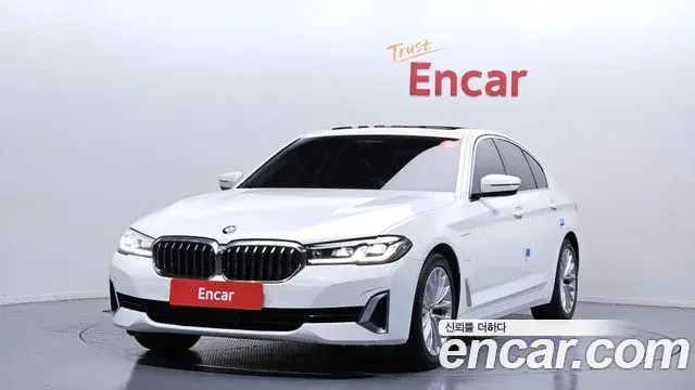 BMW 5-Series 530e Luxury 2020