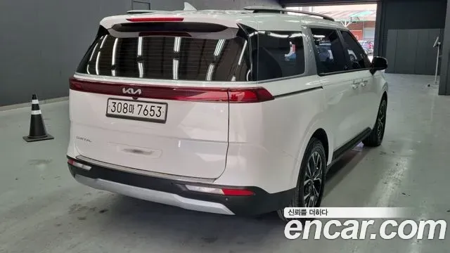 Kia Carnival Diesel 9-Seater Prestige 2023 — фото 2