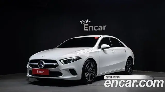 Mercedes-Benz A-Class A220 Sedan 2022