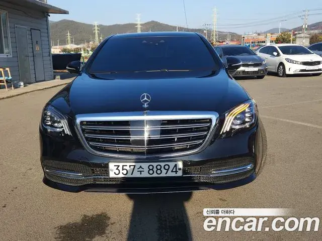 Mercedes-Benz S-Class S560L 4MATIC 2019