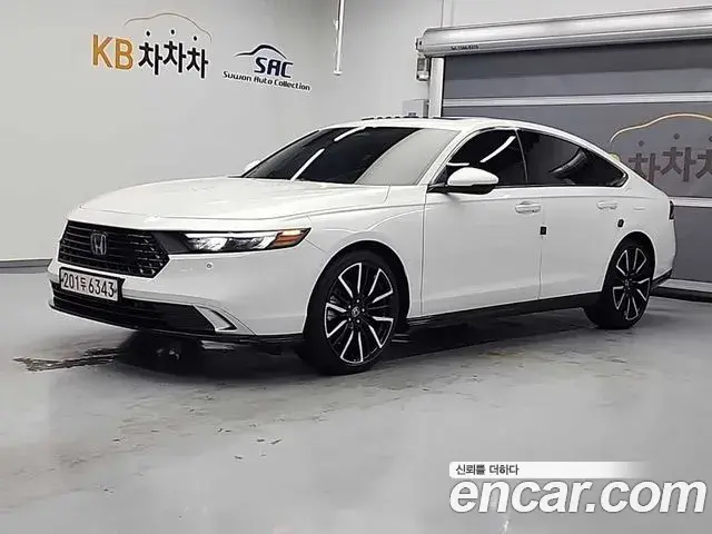 Honda Accord 2.0 Hybrid Touring 2023