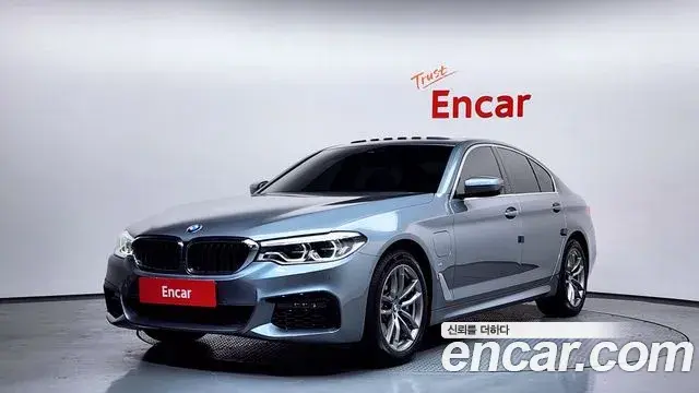 BMW 5-Series 530e M Sport 2020