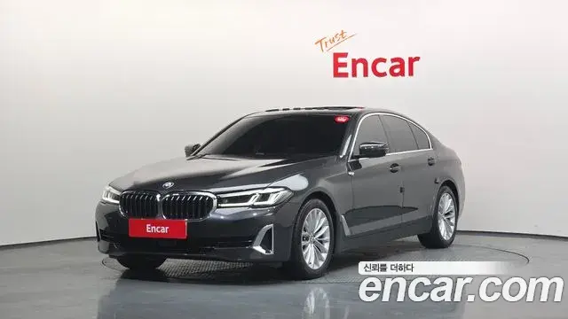 BMW 5-Series 523d Luxury 2021