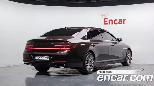 Genesis G90 5.0 AWD Limousine Prestige 2021 — фото 2