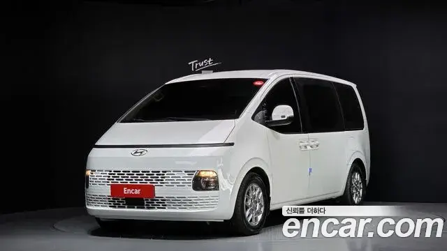Hyundai Staria Tourer 9-Seater Modern 2021