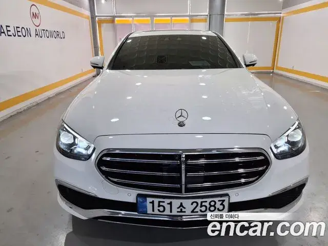 Mercedes-Benz E-Class E220d 4MATIC Exclusive 2023