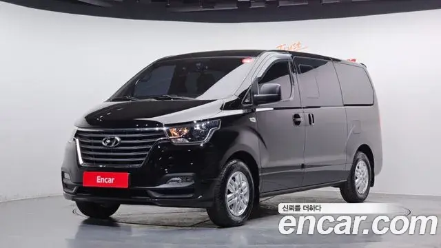 Hyundai Starex Van 5-Seater Modern 2019