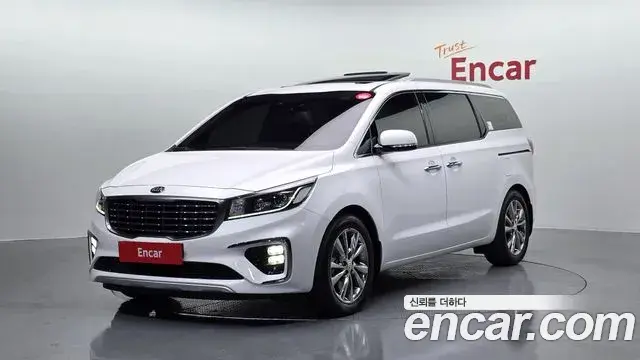 Kia Carnival 9-Seater Prstige 2019