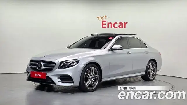 Mercedes-Benz E-Class E300 4MATIC AMG Line 2020