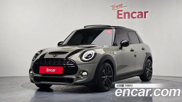 Mini Cooper 5Door Standard 3rd 2019