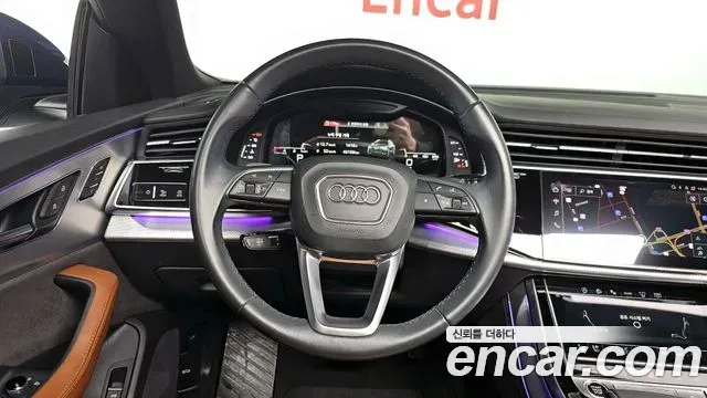 Audi Q8 45 TDI Quattro Premium 2021 — фото 13
