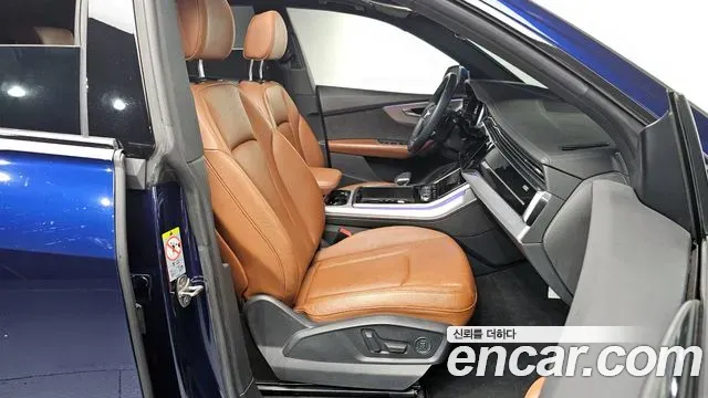 Audi Q8 45 TDI Quattro Premium 2021 — фото 11