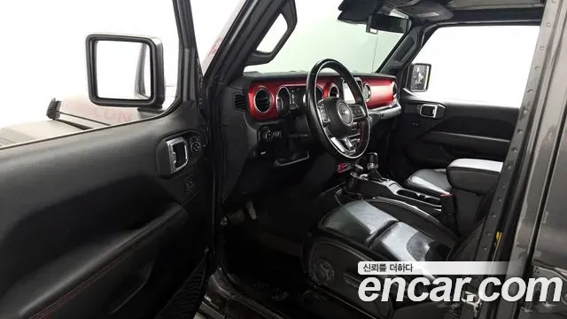 Jeep Gladiator 3.6 Rubicon 2021 — фото 11