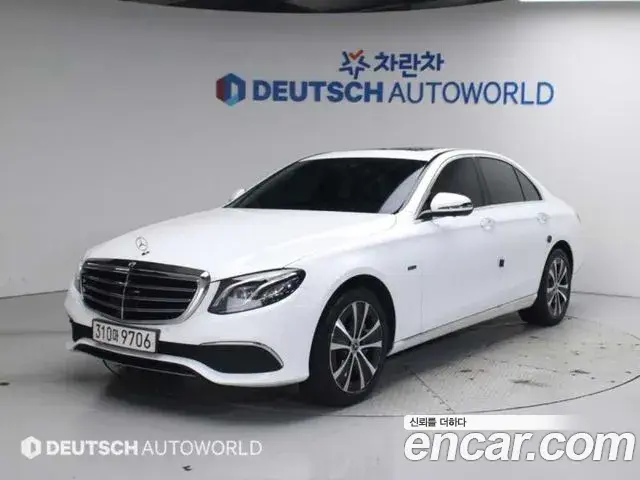 Mercedes-Benz E-Class E300e 4MATIC Exclusive 2020