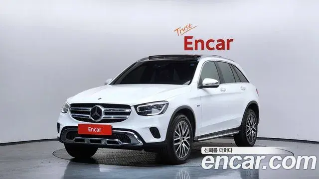 Mercedes-Benz GLC-Class GLC300e 4MATIC 2020