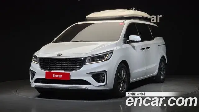 Kia Carnival 9-Seater Noblesse 2019