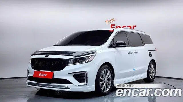Kia Carnival 9-Seater Prstige 2019
