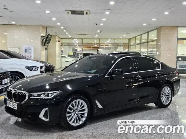 BMW 5-Series 523d xDrive Luxury 2022