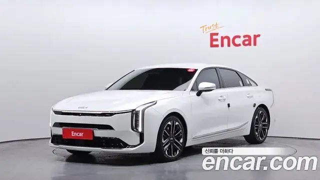 Kia K8 2.5 Gasoline 2WD Signature 2025