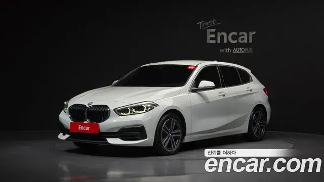 BMW 1-Series 120i Advantage 2022