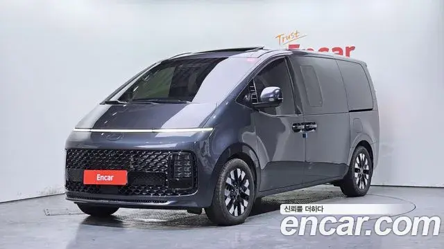 Hyundai Staria 4WD Lounge 9-Seater Inspiration 2024