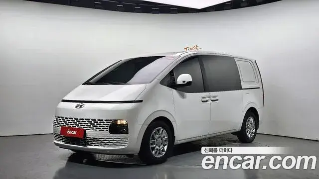 Hyundai Staria Cargo 5-Seater Modern 2022