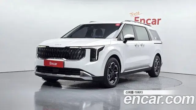 Kia Carnival Diesel 9-Seater Noblesse 2024