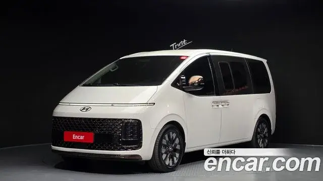 Hyundai Staria 4WD Lounge 9-Seater Inspiration 2021