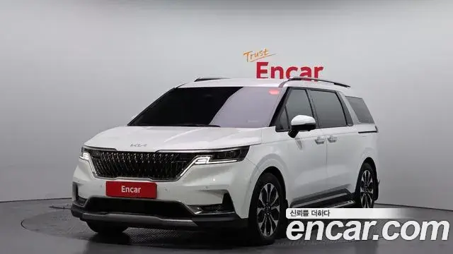 Kia Carnival Gasoline 9-Seater Signature 2023