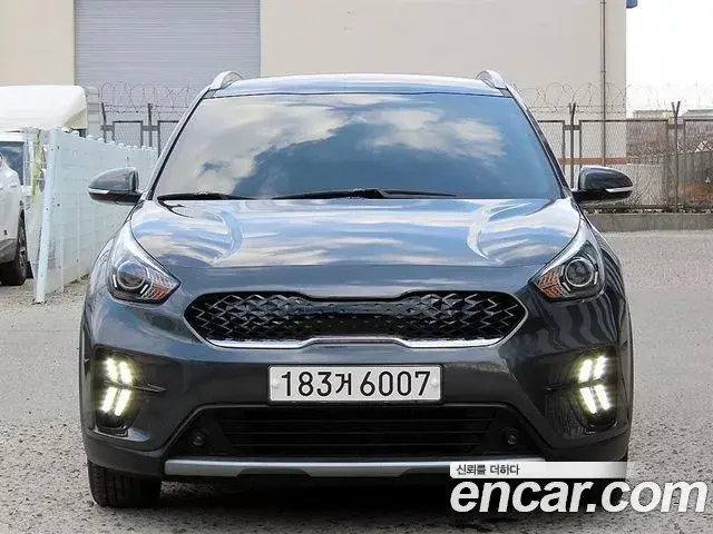 Kia Niro 1.6 HEV Prestige 2021