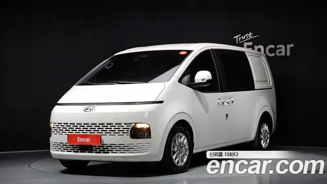 Hyundai Staria Cargo 5-Seater Modern 2022